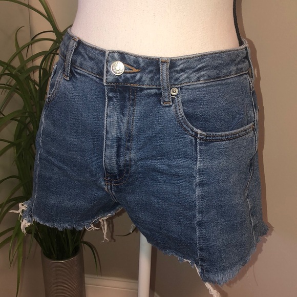 Forever 21 Jean Shorts - Picture 4 of 8